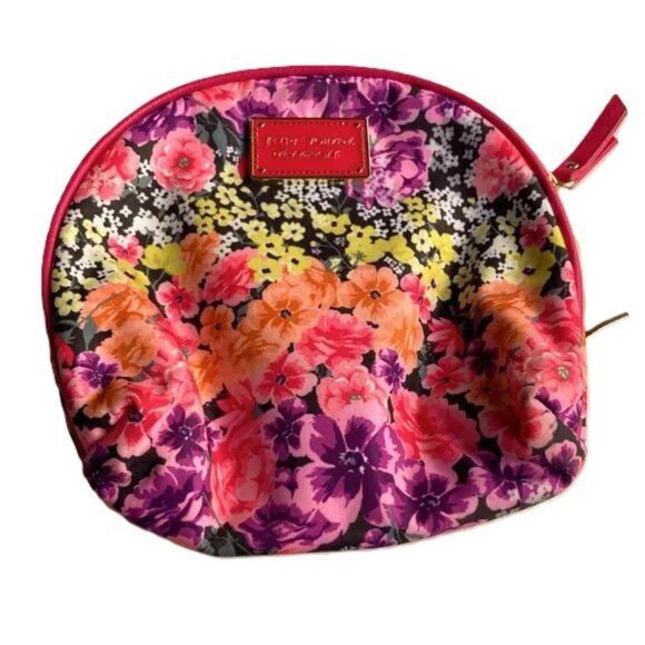 Betsey Johnson Floral Cosmetic Bag Black Multi Roses Print Make up Travel Case - Picture 1 of 7